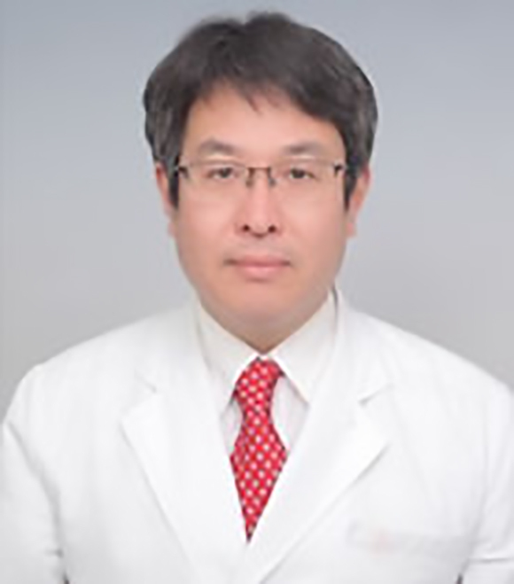 斎内科　院長　齋宏​